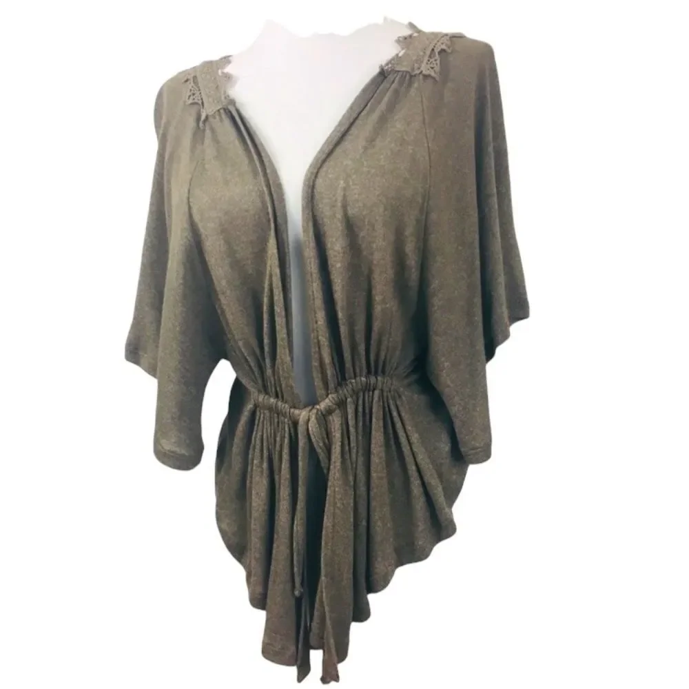 Love By Design Lace Back Detailed Top Women’s size Medium Boho Peasant - Picture 1 of 6